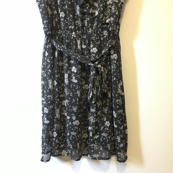 Retro Floral Boho Ruffle Collar Sleeveless Belted Dress - Picture 5 of 16